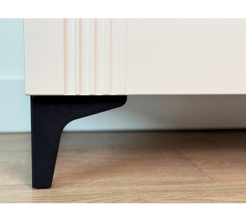 Комод 1 ящ 2 дв Рич, кашемир/фрапучино матовый/черный