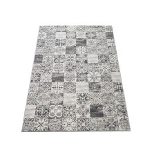Beenom Tile