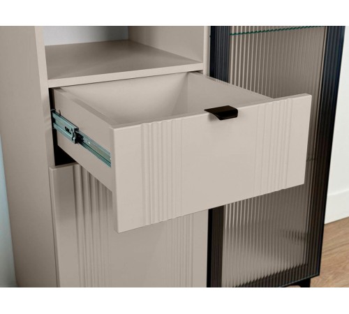 Комод Рич со стеклом, кашемир/фрапучино матовый/черный