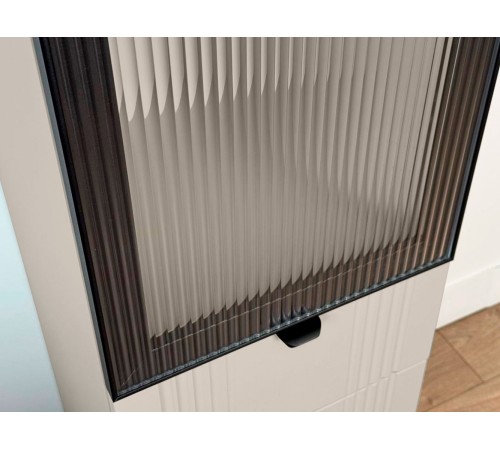 Шкаф 1 дв Рич со стеклом, кашемир/фрапучино матовый/черный