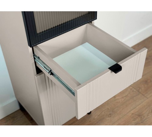 Шкаф 1 дв Рич со стеклом, кашемир/фрапучино матовый/черный